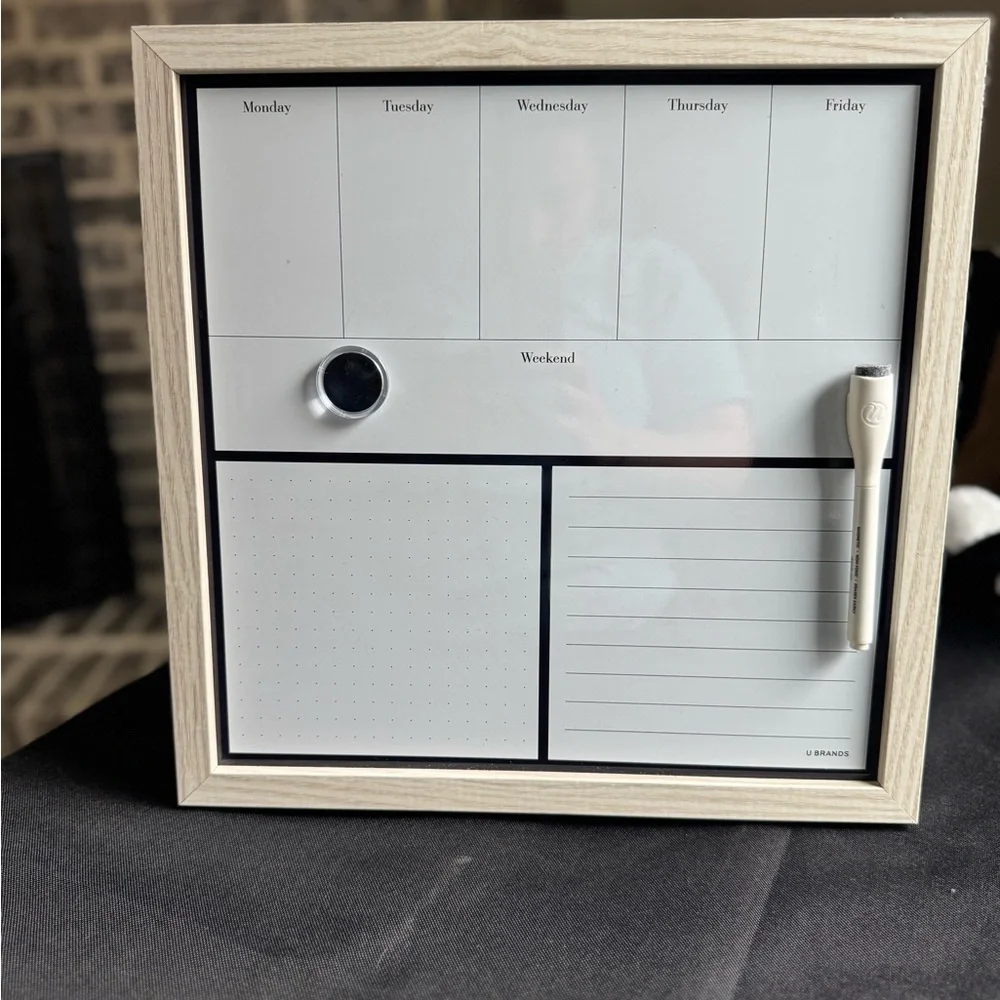 White and Black Weekly Planner Board